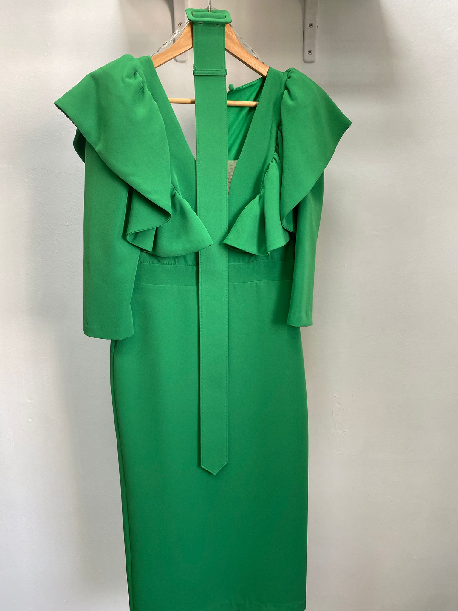 Vestido Verde con Grandes Volantes